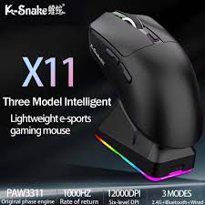 K-Snake X11 sur sa station de charge RGB